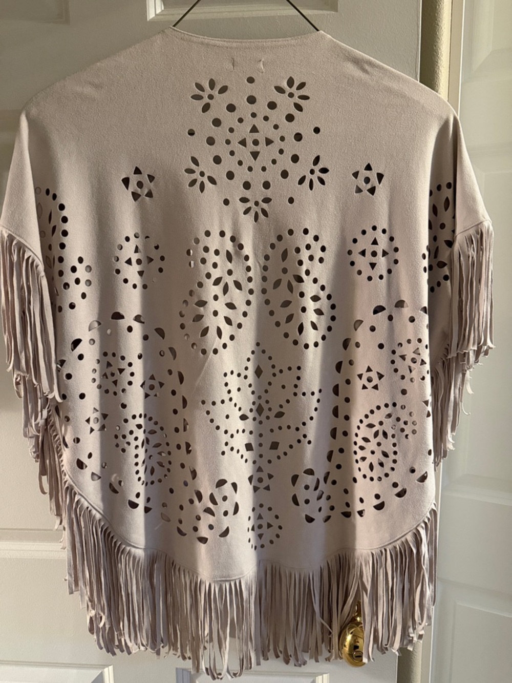 Hollister Light Beige Laser-Cut Fringe Cardigan - Picture 2 of 2